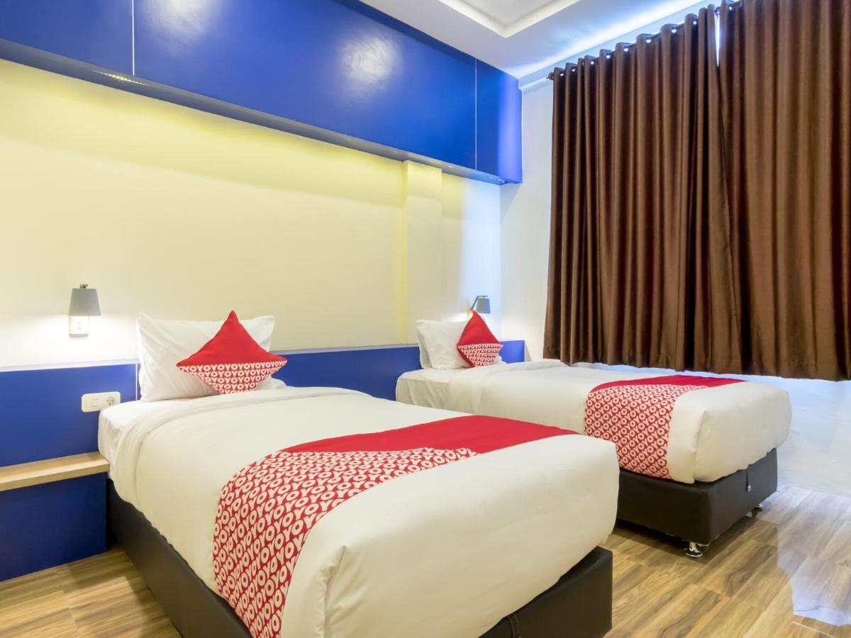 Oyo 727 Merlion Hotel Medan Kültér fotó