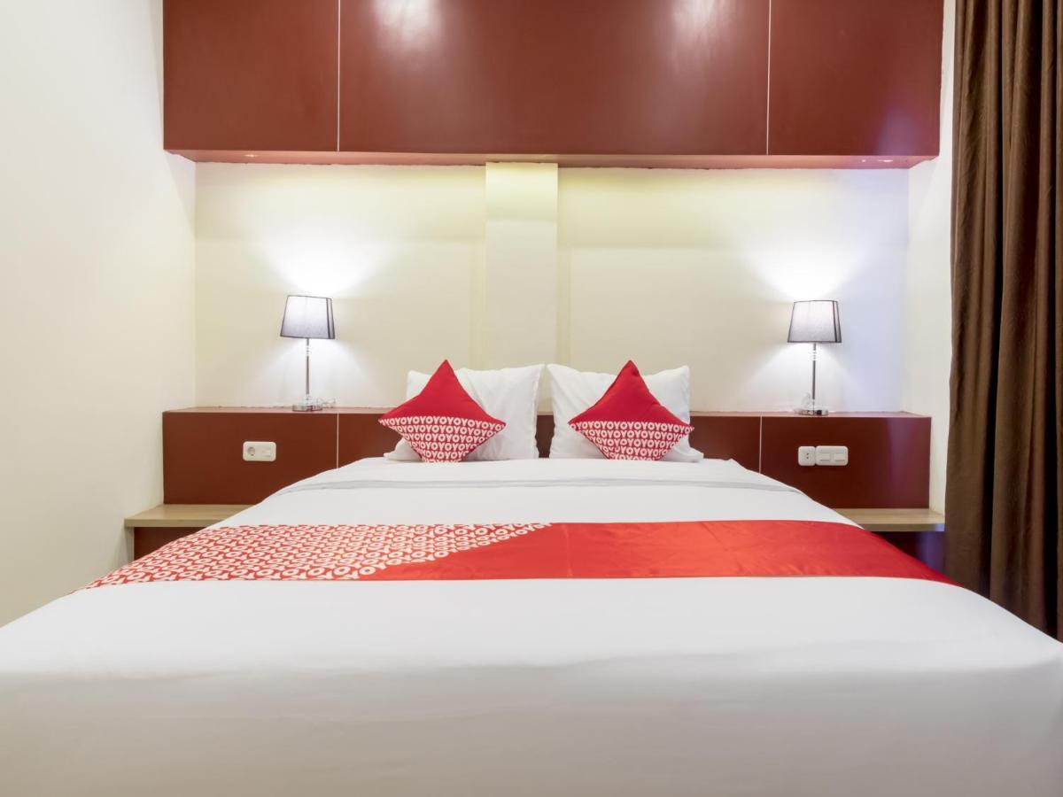 Oyo 727 Merlion Hotel Medan Kültér fotó
