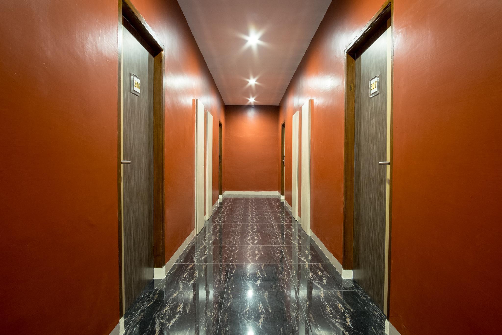 Oyo 727 Merlion Hotel Medan Kültér fotó